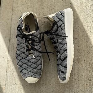 nike juvenate woven trainers